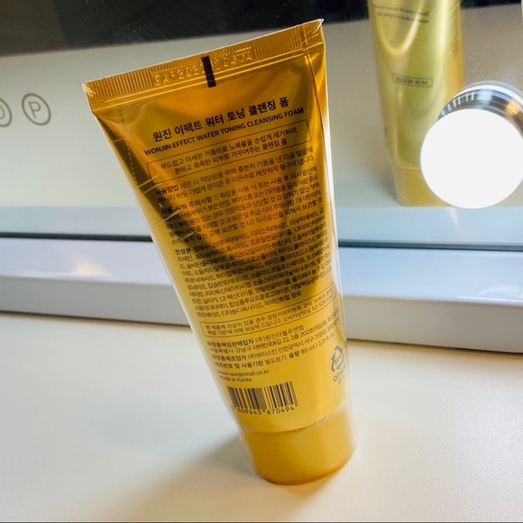 Wonjin Effect Water Toning Cleansing Foam - Picture 3 of 4